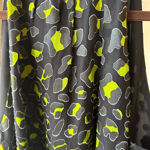 ALICE + OLIVIA Kingsley Halter top NWT - Picture 4 of 5